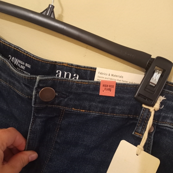 NWT High Rise Flare Jeans sz 24w - Picture 2 of 3